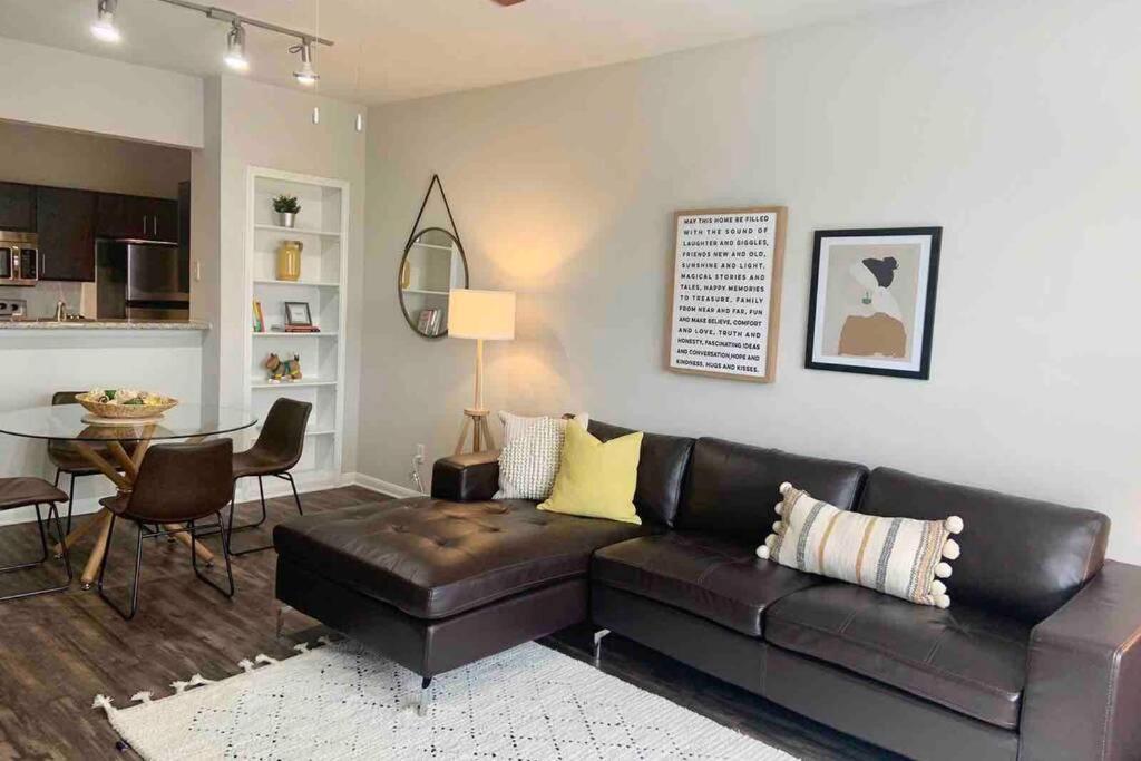 Newly Furnished 1Br Apartment W/ Hermann Park View Хюстън Екстериор снимка