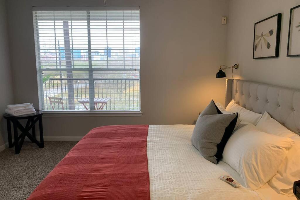 Newly Furnished 1Br Apartment W/ Hermann Park View Хюстън Екстериор снимка
