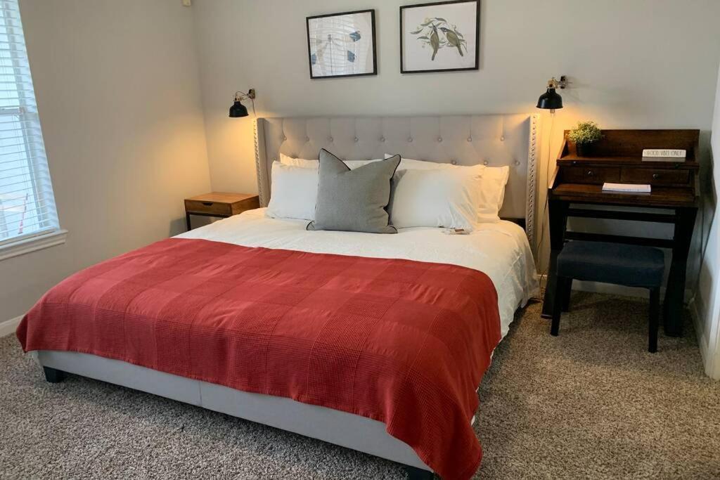 Newly Furnished 1Br Apartment W/ Hermann Park View Хюстън Екстериор снимка